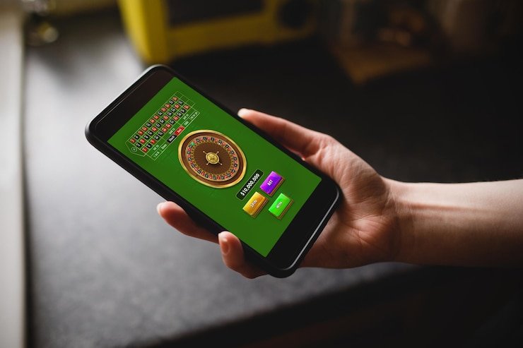Filipino players enjoying mobile entertainment on pinascatter